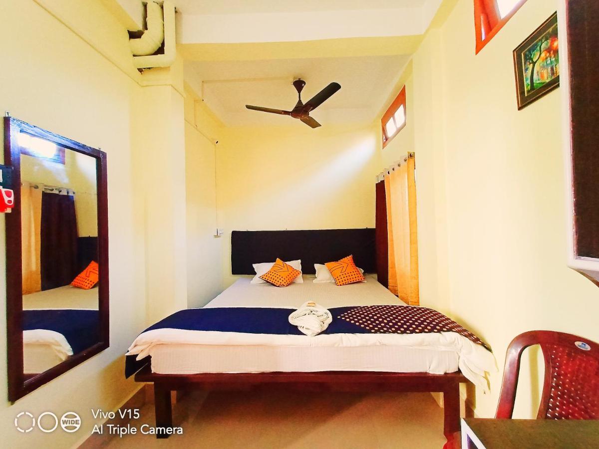 Hotel Executive Bongaigaon ภายนอก รูปภาพ